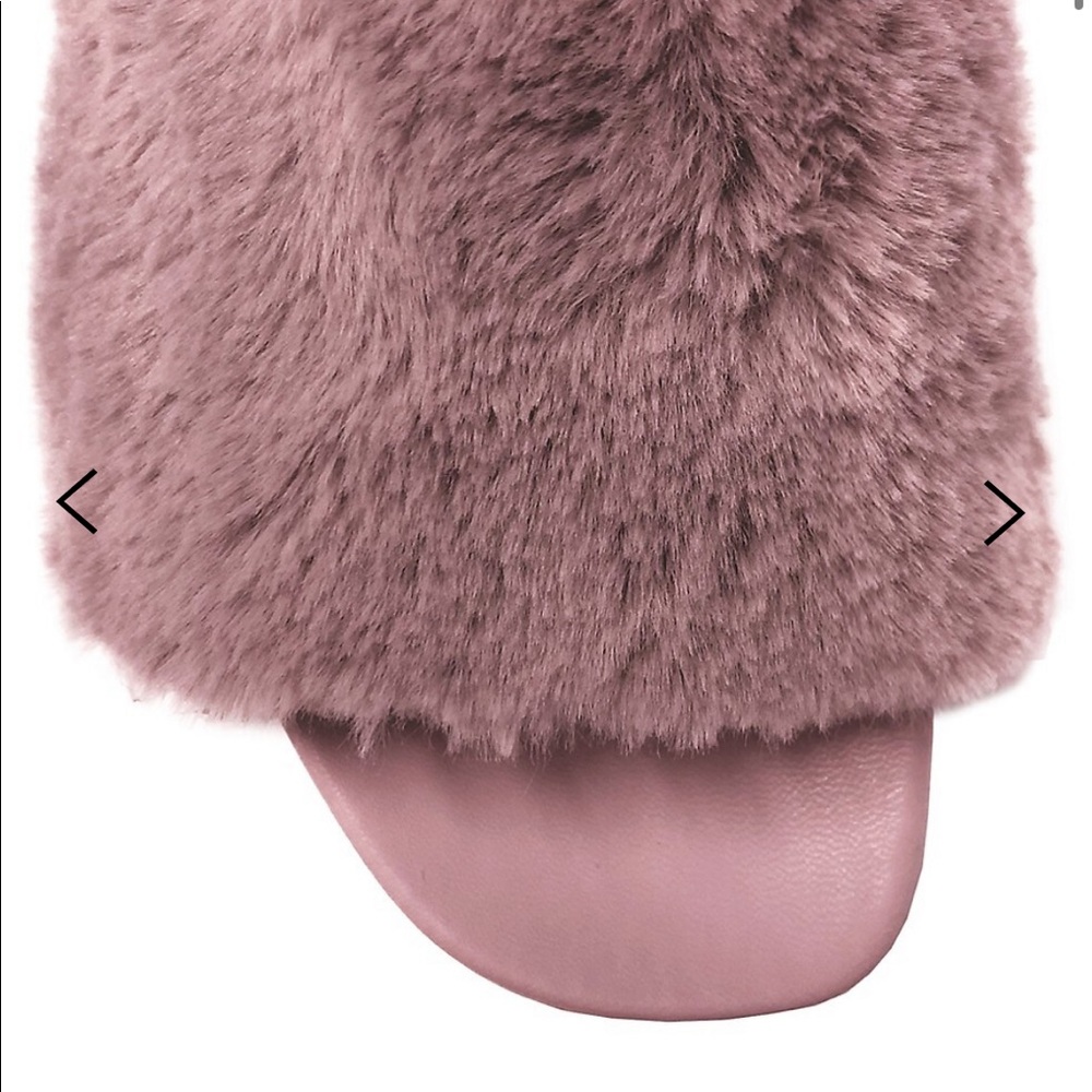 💗FAUX FUR SLIPPERS - Picture 2 of 5